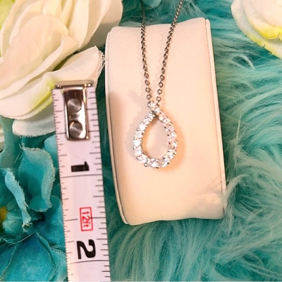 Tear Drop Outline Diamond Pendant Necklace NEW! - Picture 6 of 7
